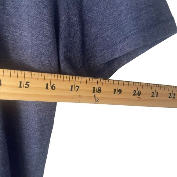 Life Is Good Women's Medium V Neck Blue Unplug Snow Mountains Outdoor T Shirt - Picture 8 of 9